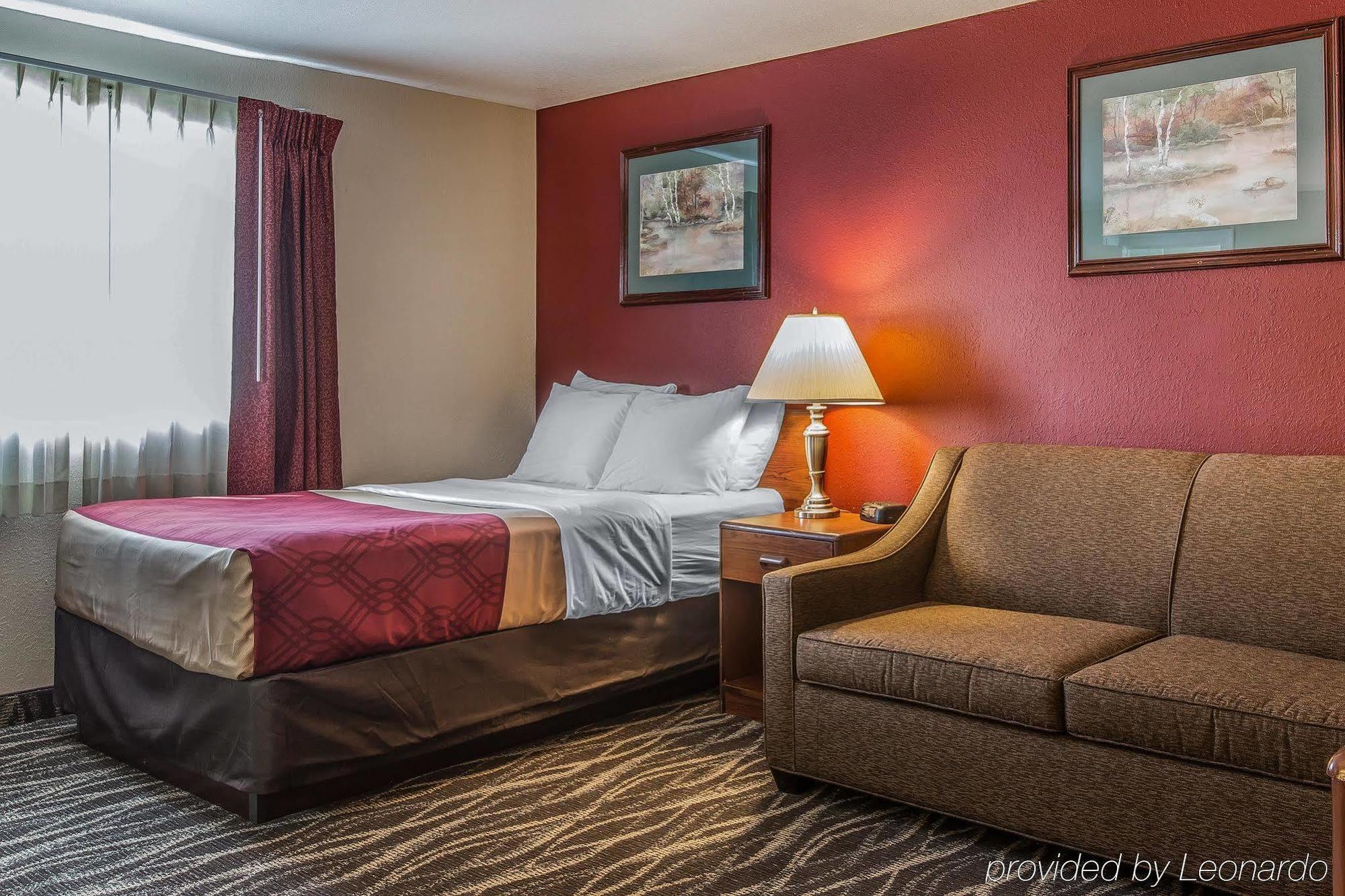 Rodeway Inn & Suites Sheridan Exterior photo